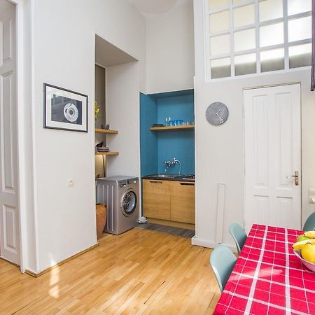 Charming 2Br Apartment In Old Tbilisi - By Wehost Exteriör bild