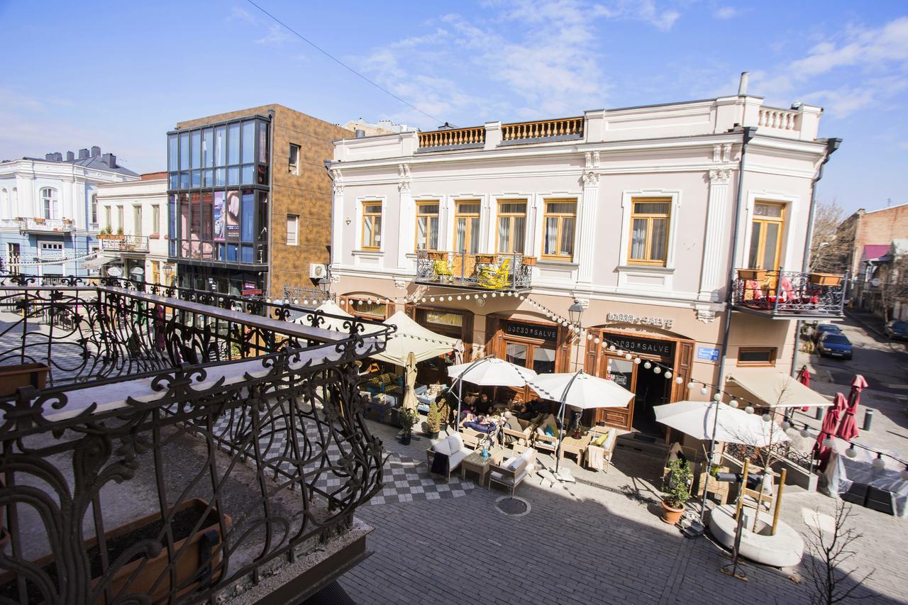 Charming 2Br Apartment In Old Tbilisi - By Wehost Exteriör bild