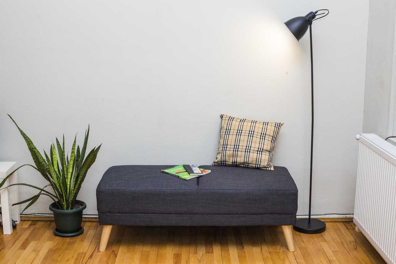 Charming 2Br Apartment In Old Tbilisi - By Wehost Exteriör bild